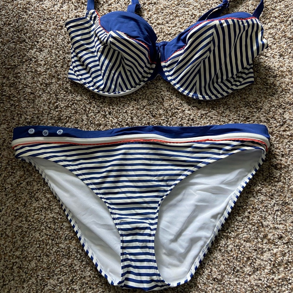 Striped bikini